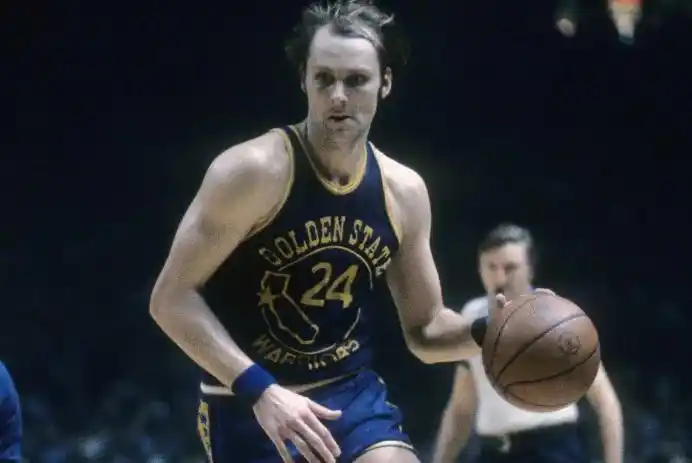 nba单场球队最高得分_NBA圣诞大战单场得分排行榜_NBA圣诞大战历史得分王